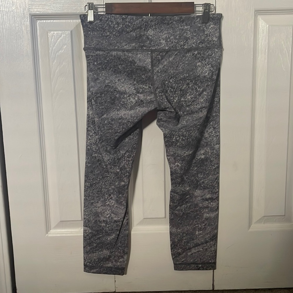Grey lululemon leggings 8